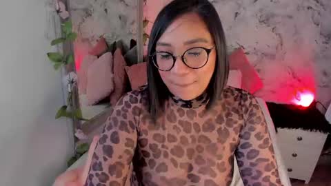 Snapshot of bella_desi chatting on July 15, 2026, 12:43 pm Dessi online show from July 15, 2026, 12:43 pm