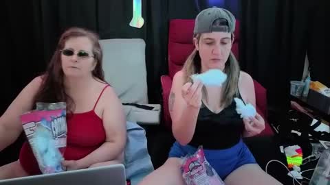 Snapshot of bella_james_1988 chatting on October 14, 2025, 4:08 pm Bella James online show from October 14, 2025, 4:08 pm