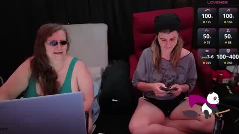 Snapshot of bella_james_1988 chatting on October 28, 2025, 6:43 pm Bella James online show from October 28, 2025, 6:43 pm