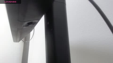 lady online show from February 4, 2025, 8:49 pm