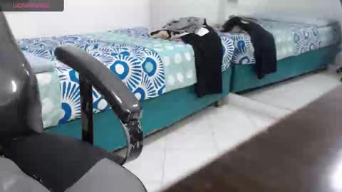 lady online show from February 18, 2025, 11:41 pm