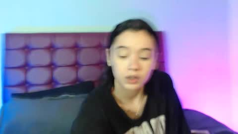 Snapshot of bella_lr chatting on February 4, 2026, 3:23 am Valentina online show from February 4, 2026, 3:23 am