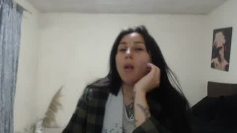 bella_luna34 online show from June 3, 2026, 3:42 am