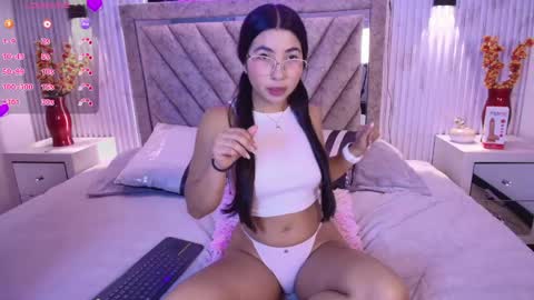Snapshot of bella_martini_ chatting on April 20, 2026, 1:03 pm bella_martini_ online show from April 20, 2026, 1:03 pm