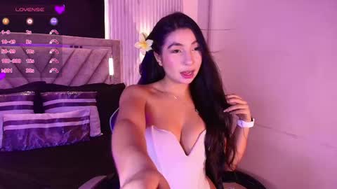 Snapshot of bella_martini_ chatting on May 13, 2026, 3:31 pm bella_martini_ online show from May 13, 2026, 3:31 pm