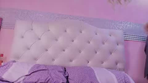 Snapshot of bella_nube chatting on July 13, 2026, 7:16 pm bella online show from July 13, 2026, 7:16 pm