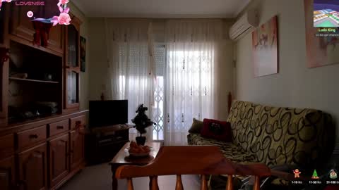 bella_pocahontas3 online show from December 20, 2024, 2:27 pm