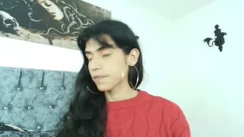 Snapshot of bella_poisonous chatting on July 6, 2026, 10:45 pm Bella online show from July 6, 2026, 10:45 pm