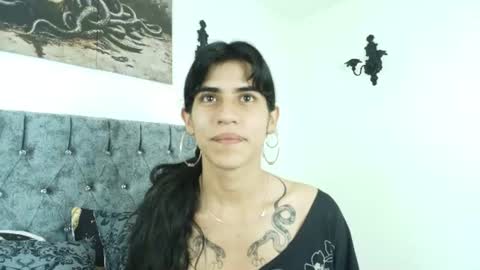Snapshot of bella_poisonous chatting on July 17, 2026, 11:20 pm Bella online show from July 17, 2026, 11:20 pm