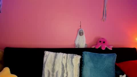 Snapshot of bella_ponce1 chatting on October 14, 2025, 2:51 pm Bella Ponce online show from October 14, 2025, 2:51 pm