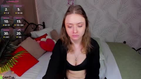 Linda Bella online show from March 16, 2026, 5:44 am