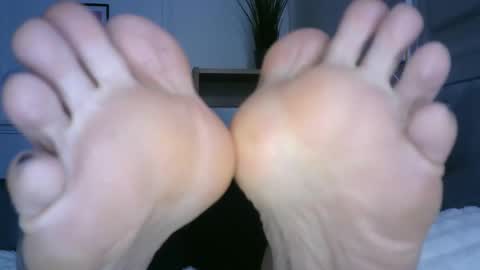 Snapshot of bella_sexy_feet chatting on January 17, 2025, 9:39 pm bella_sexy_feet online show from January 17, 2025, 9:39 pm