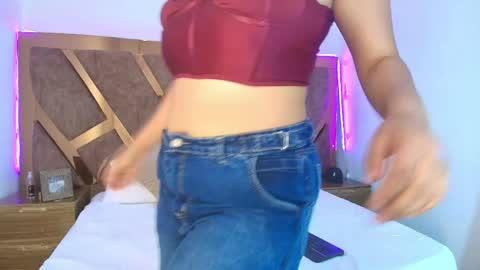 Bella Swwan  online show from April 12, 2026, 2:00 pm