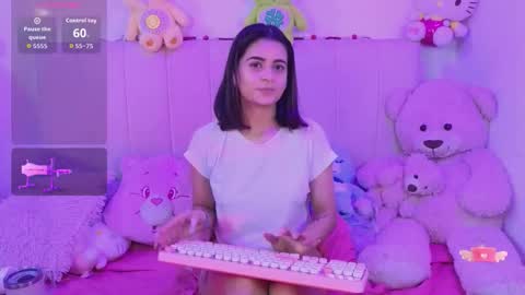 bella_thixx online show from March 14, 2026, 5:13 am