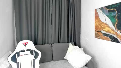 Hi I am Bella I am a first day here online show from October 8, 2025, 3:15 am