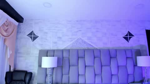 bellaastorm online show from October 3, 2025, 8:28 pm