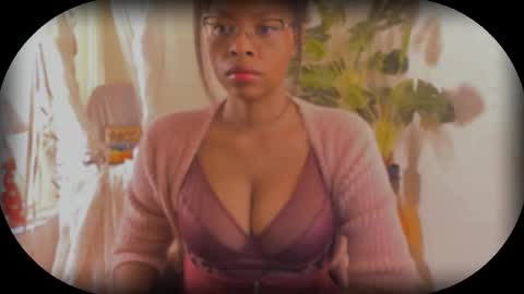 Bellah Blakes-Sarah Scrumptious Lee online show from September 13, 2025, 2:44 am