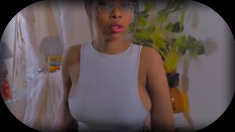 Bellah Blakes-Sarah Scrumptious Lee online show from September 15, 2025, 6:57 am