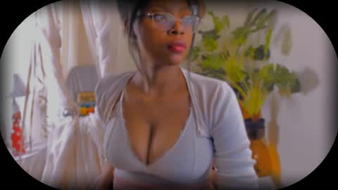 Bellah Blakes-Sarah Scrumptious Lee online show from September 21, 2025, 7:04 pm