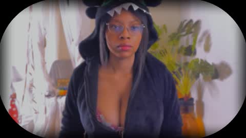 Bellah Blakes-Sarah Scrumptious Lee online show from September 29, 2025, 12:27 am