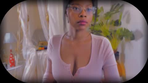 Bellah Blakes-Sarah Scrumptious Lee online show from November 12, 2025, 10:15 am