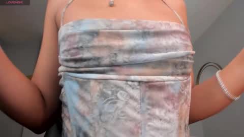  Bella C  online show from October 27, 2025, 11:47 am