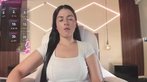 Bella Clair online show from May 28, 2026, 2:47 pm