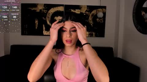 Bella online show from November 19, 2025, 3:28 am