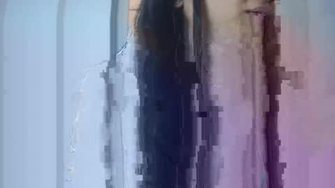 bellacrystall online show from March 9, 2025, 5:00 am