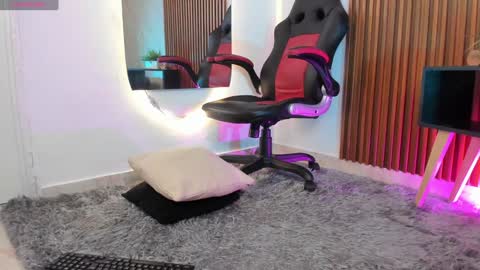 Snapshot of belladuboiss_ chatting on January 10, 2025, 3:37 pm belladuboiss_ online show from January 10, 2025, 3:37 pm