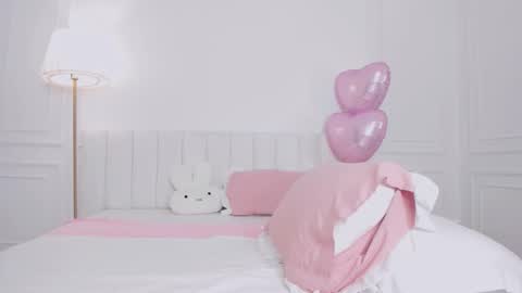 Bella online show from February 22, 2026, 2:13 am