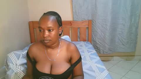 Snapshot of bellalure33 chatting on October 26, 2025, 11:20 pm Bella online show from October 26, 2025, 11:20 pm