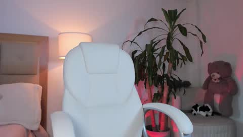 Bella Mia online show from March 2, 2026, 10:38 pm