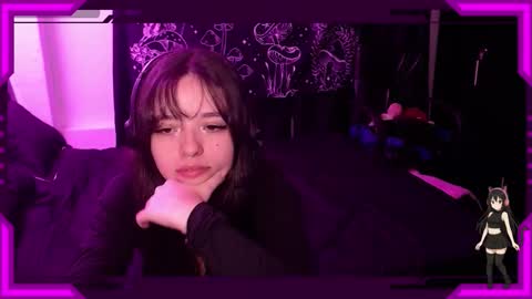 Snapshot of bellamoteluna chatting on November 12, 2025, 2:45 am Bella Monteluna online show from November 12, 2025, 2:45 am