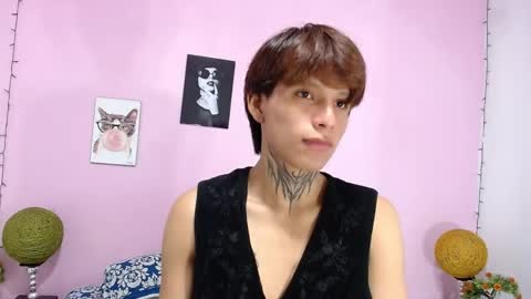 bellamy_094 online show from May 12, 2026, 12:35 pm