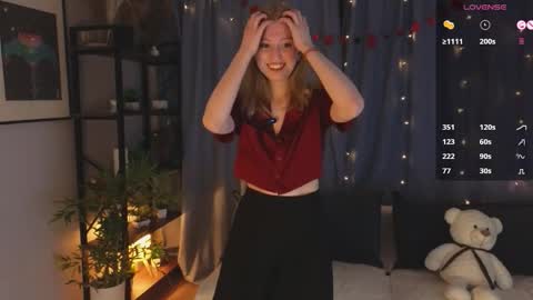 Snapshot of bellapoise chatting on February 14, 2026, 11:18 am Lana but not DelRay online show from February 14, 2026, 11:18 am