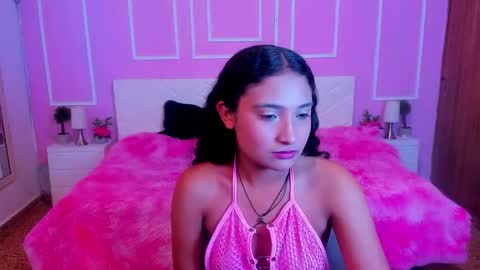 Snapshot of bellasky4 chatting on November 6, 2025, 12:06 pm Bella online show from November 6, 2025, 12:06 pm