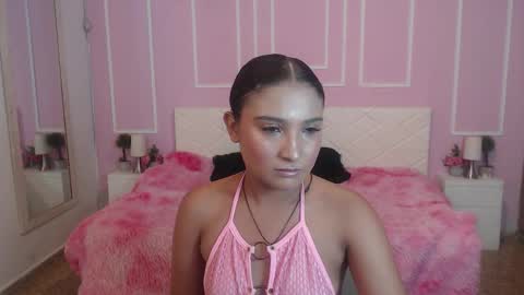 Bella online show from November 27, 2025, 12:18 pm