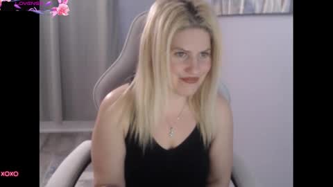 Snapshot of bellastar84 chatting on September 30, 2025, 12:21 pm Starr40 online show from September 30, 2025, 12:21 pm