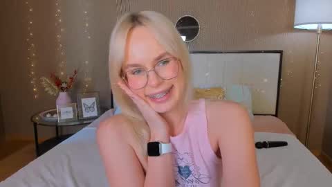 Bella online show from February 3, 2026, 6:40 am