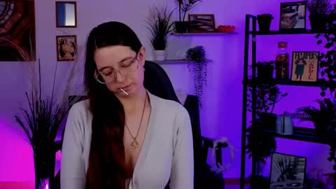 Snapshot of bellatrixllestrange chatting on January 24, 2025, 1:45 am Bella. Ntmu online show from January 24, 2025, 1:45 am