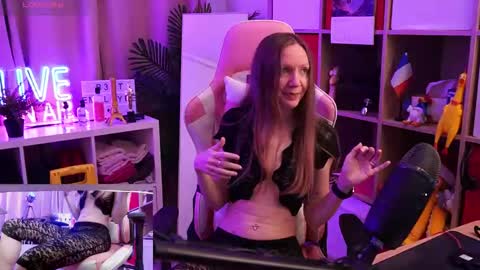 Snapshot of belle_alice chatting on February 5, 2026, 7:24 am Alice online show from February 5, 2026, 7:24 am