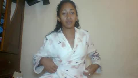 Snapshot of belle_annah chatting on May 13, 2026, 4:43 am belle_annah online show from May 13, 2026, 4:43 am
