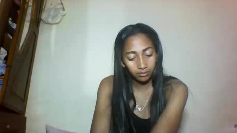 Snapshot of belle_annah chatting on July 27, 2026, 4:03 pm belle_annah online show from July 27, 2026, 4:03 pm