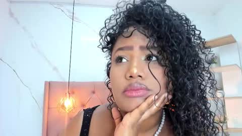 Snapshot of belle_brunette chatting on September 16, 2025, 10:22 pm belle online show from September 16, 2025, 10:22 pm