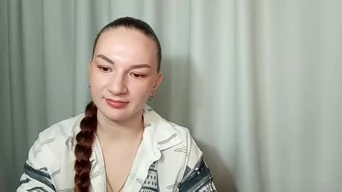 belle_fiesta online show from February 2, 2026, 8:29 pm