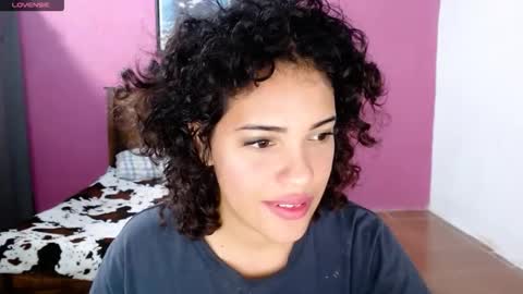 Snapshot of belle_katty000 chatting on November 2, 2025, 6:32 pm SOFIA online show from November 2, 2025, 6:32 pm