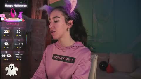 Bella online show from November 3, 2025, 10:16 am