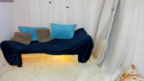 Belle online show from November 5, 2025, 1:16 am