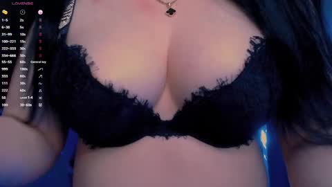 Hello I am kind friendly and cute girl online show from May 8, 2026, 9:53 pm